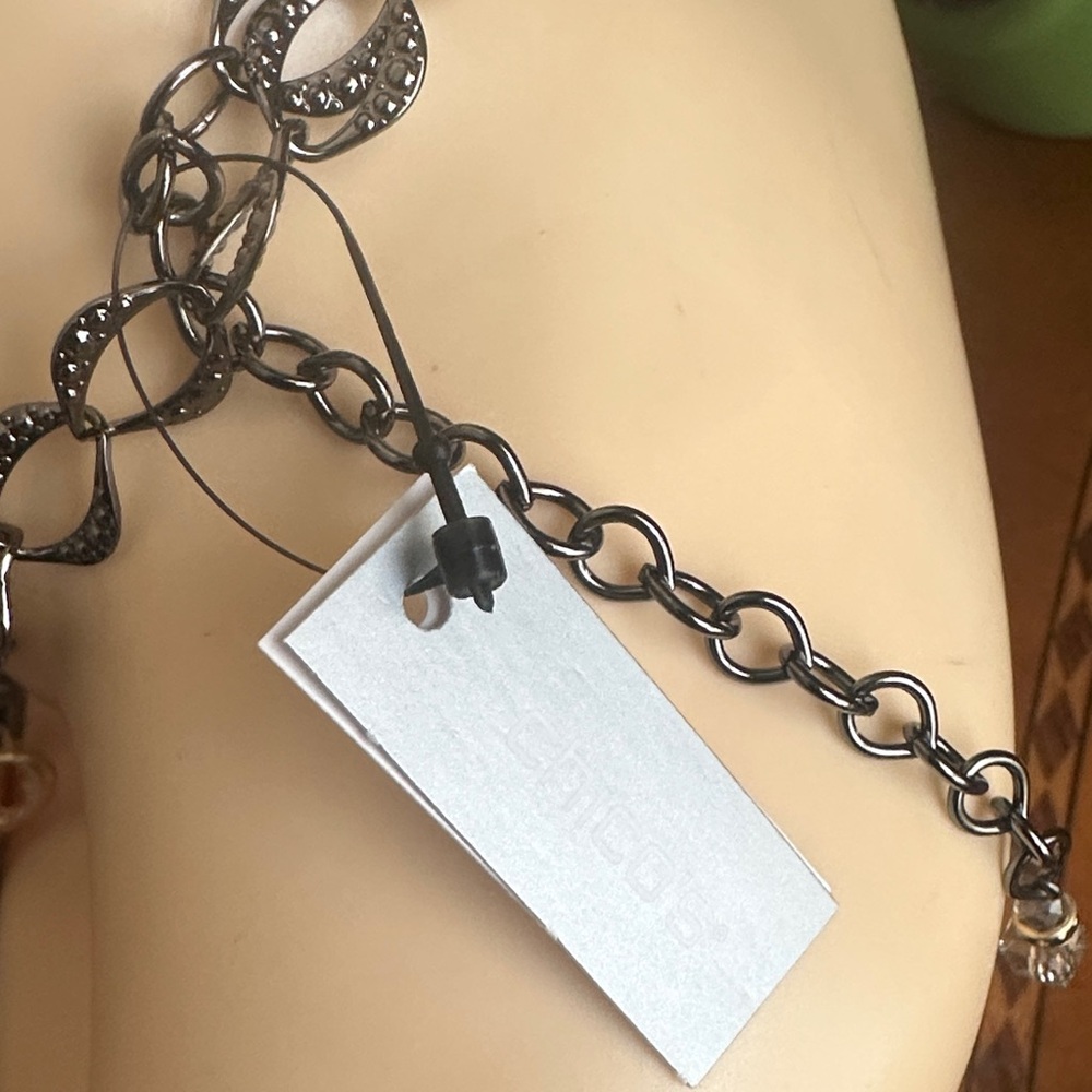 Chico's Black and Gold Heart Charm Pendant Necklace - Picture 10 of 11